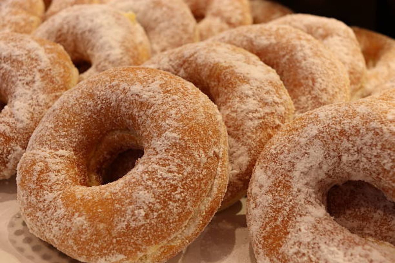 Donas Fritas Glaseadas de Azúcar Glas