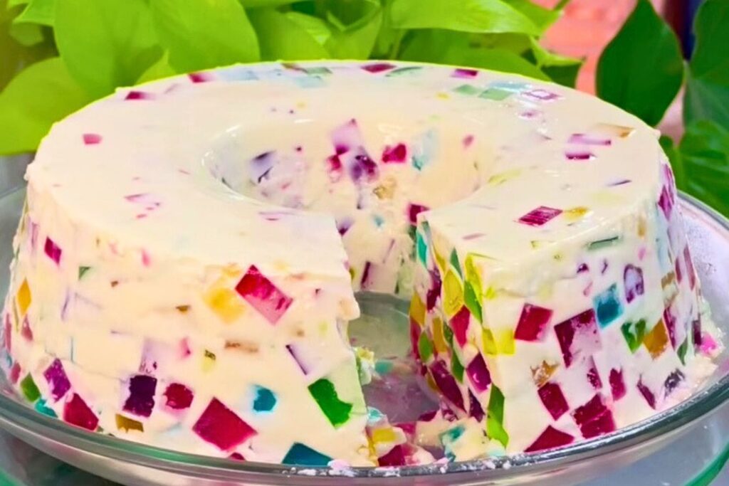 Arlequín Postre Una Gelatina de Mosaico y Crema